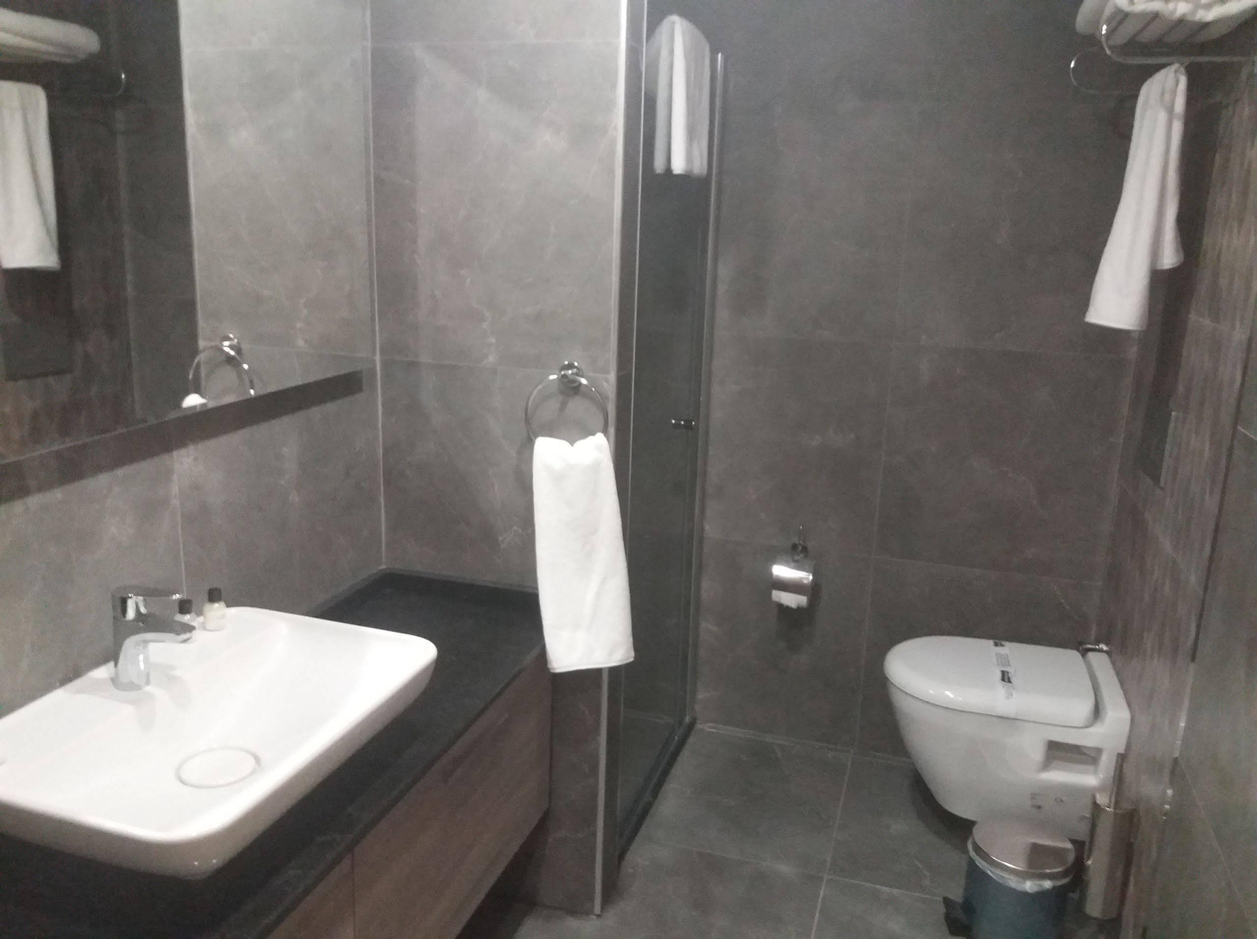 Rodinn Park Hotel Antalya Ngoại thất bức ảnh