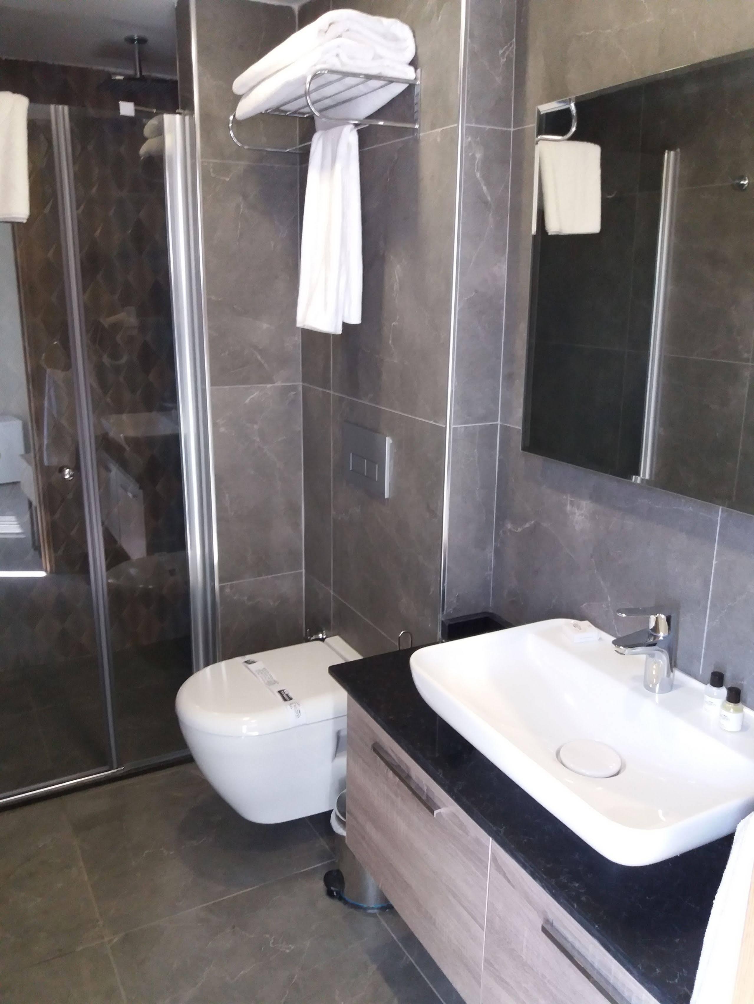 Rodinn Park Hotel Antalya Ngoại thất bức ảnh